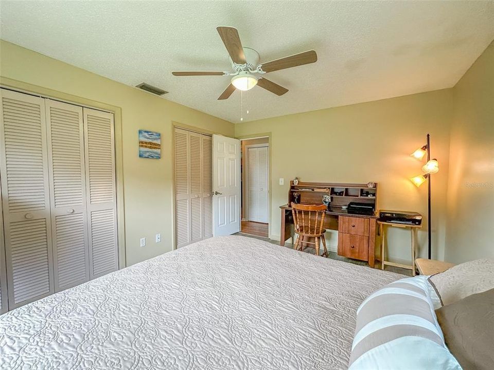 Active With Contract: $310,000 (2 beds, 2 baths, 1106 Square Feet)