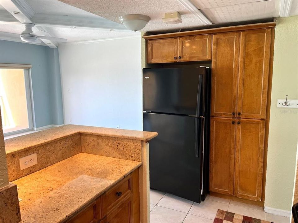 En Venta: $395,000 (1 camas, 1 baños, 707 Pies cuadrados)