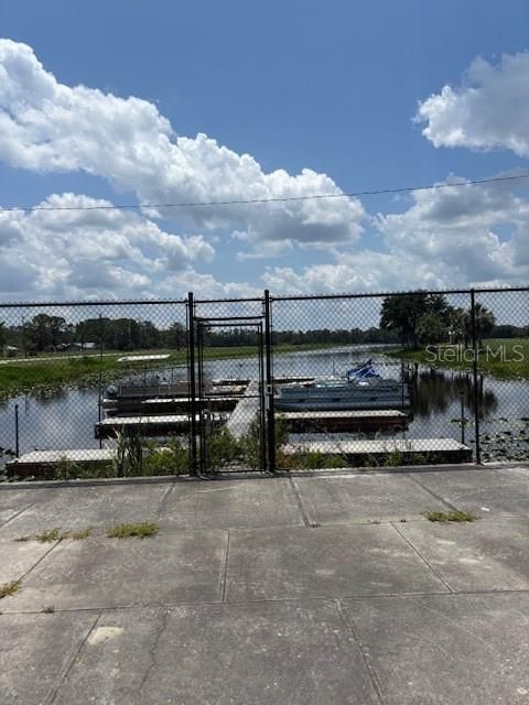 Activo con contrato: $13,000 (0.50 acres)