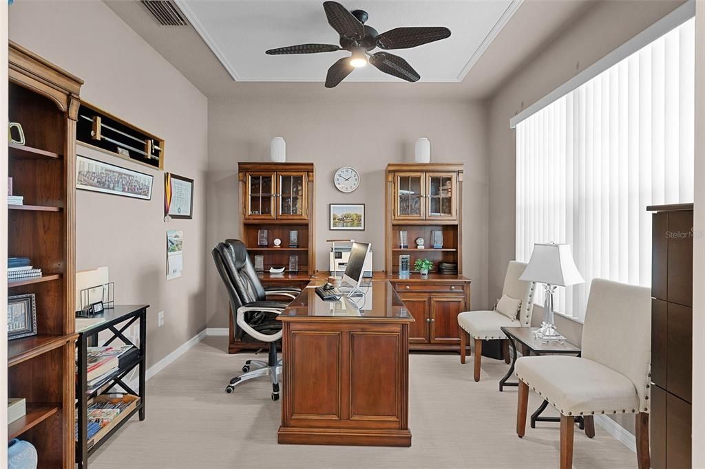 合同活跃: $499,000 (3 贝兹, 2 浴室, 2270 平方英尺)