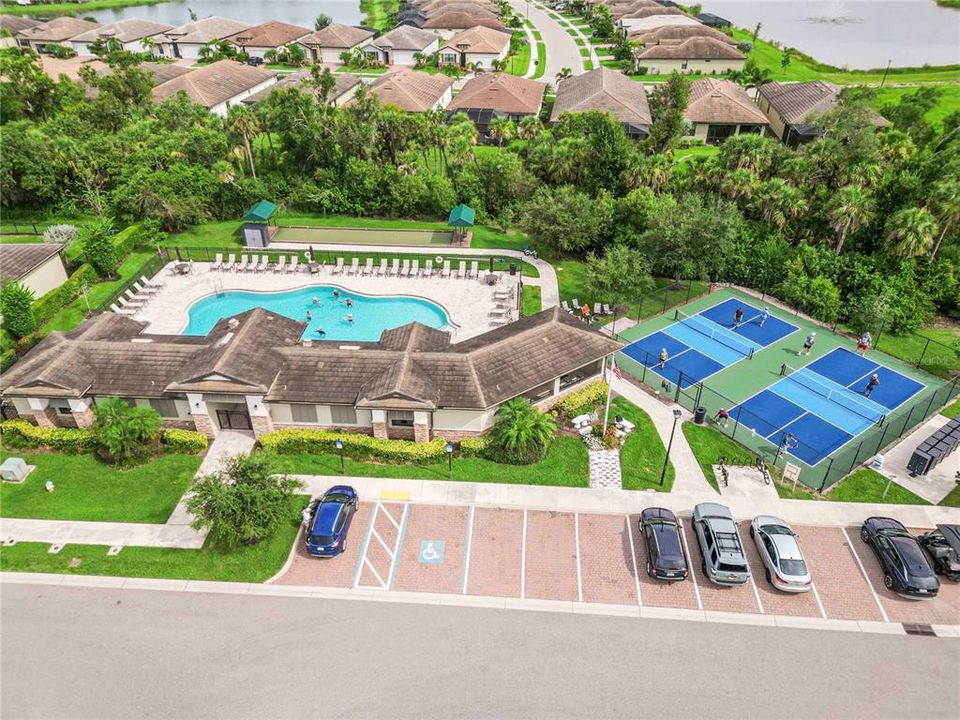 En Renta: $5,500 (4 camas, 2 baños, 2038 Pies cuadrados)