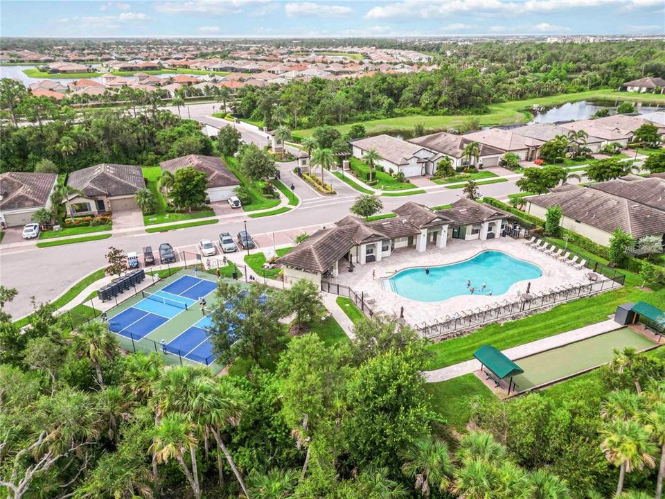 En Renta: $5,500 (4 camas, 2 baños, 2038 Pies cuadrados)