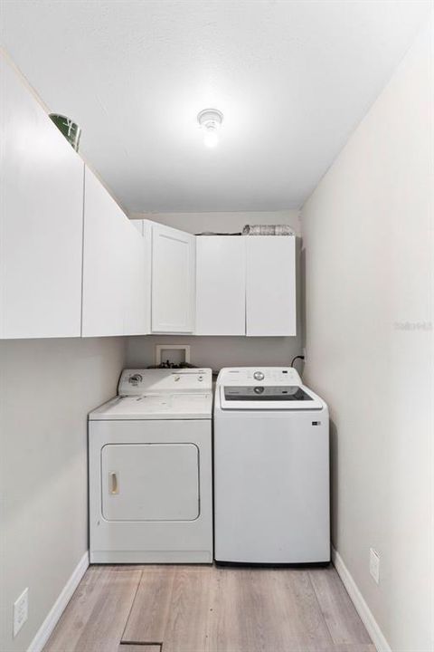 Active With Contract: $220,000 (5 beds, 2 baths, 1596 Square Feet)