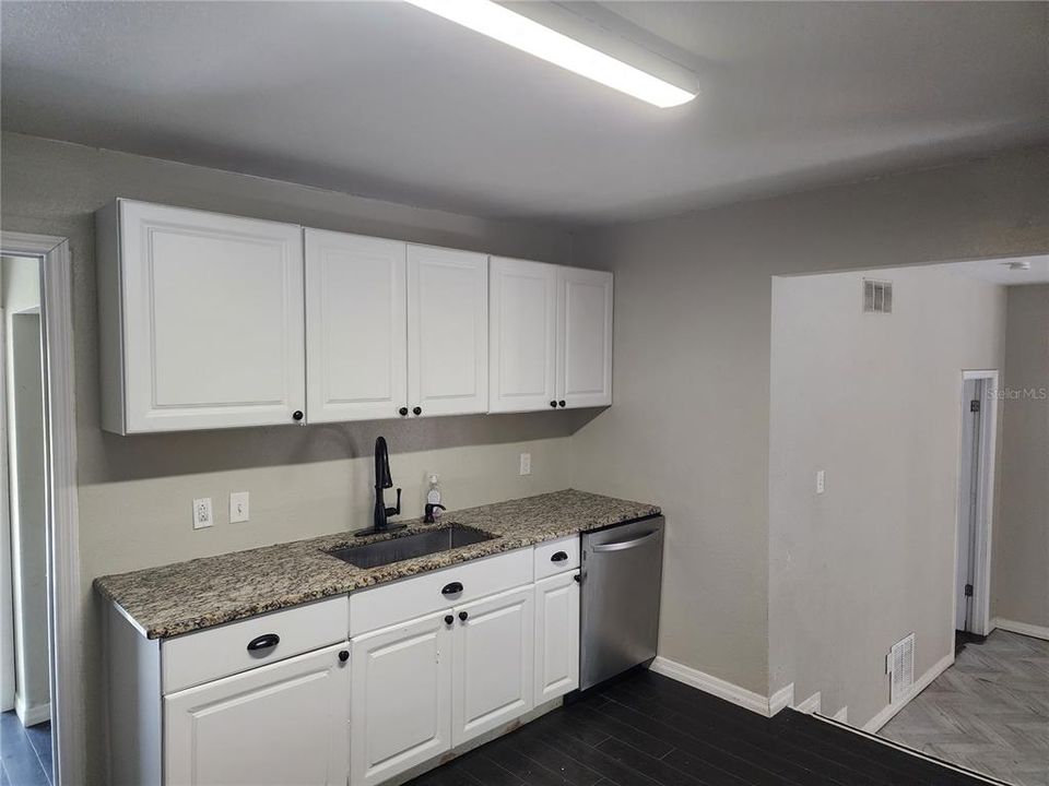 Active With Contract: $220,000 (5 beds, 2 baths, 1596 Square Feet)