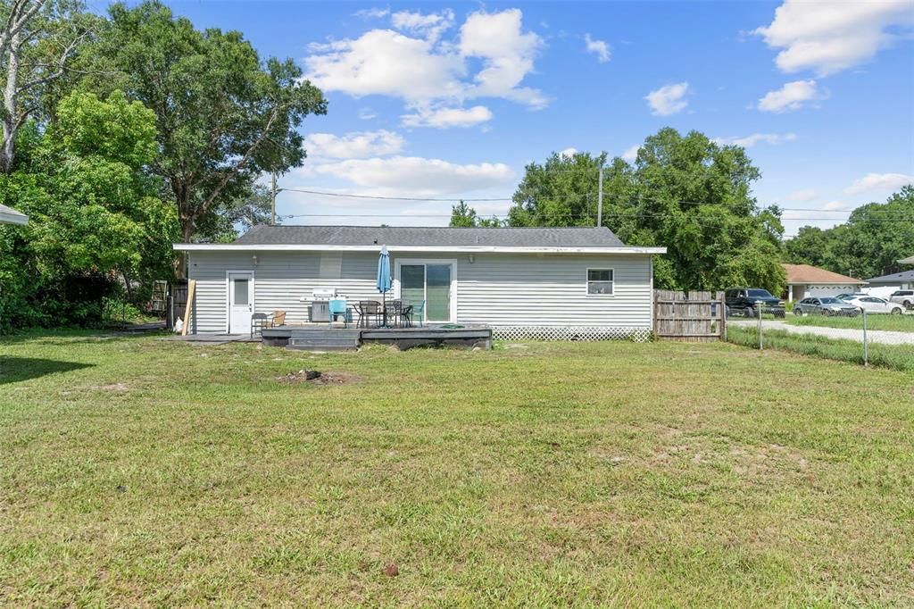 Active With Contract: $220,000 (5 beds, 2 baths, 1596 Square Feet)