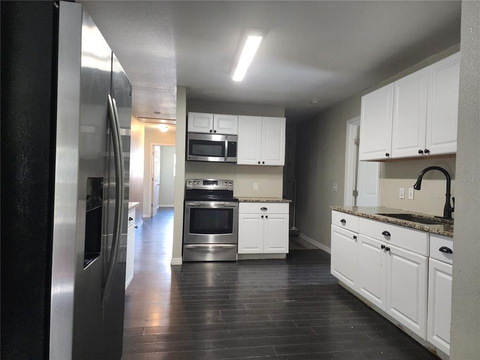 Active With Contract: $220,000 (5 beds, 2 baths, 1596 Square Feet)