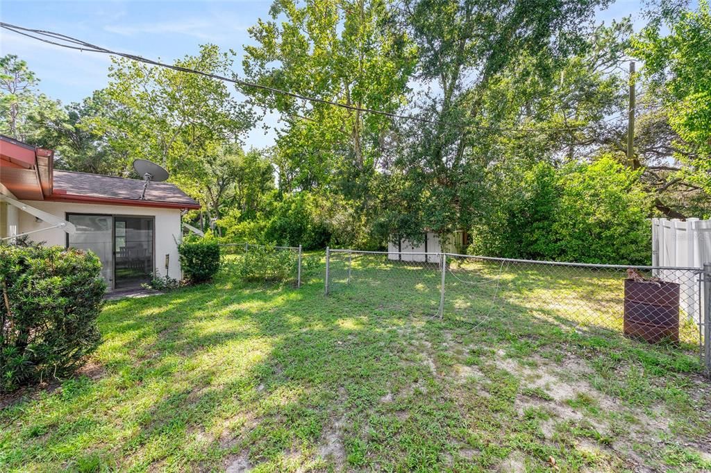 合同活跃: $189,900 (2 贝兹, 2 浴室, 1238 平方英尺)