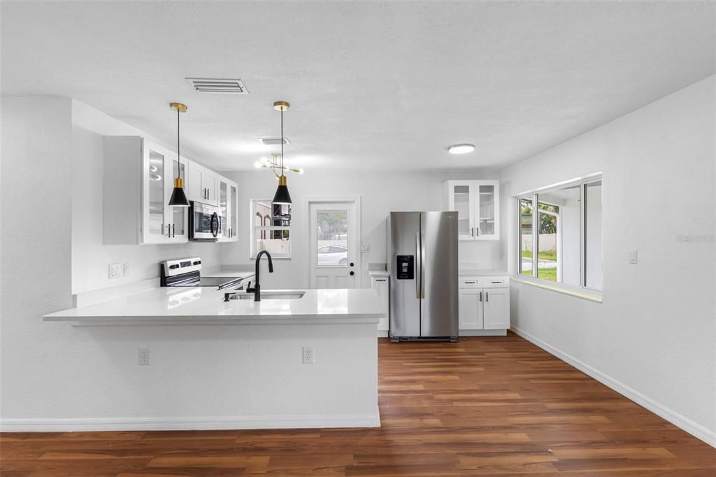 待售: $539,900 (3 贝兹, 2 浴室, 1400 平方英尺)