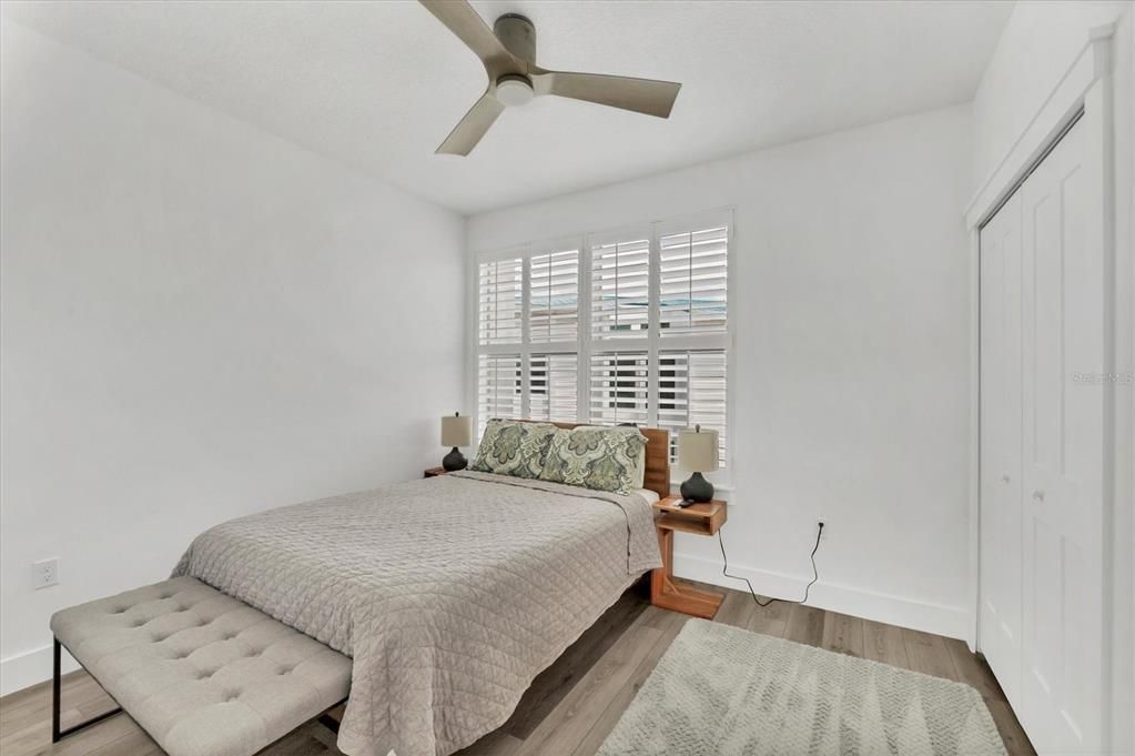 出租: $4,200 (3 贝兹, 3 浴室, 1735 平方英尺)