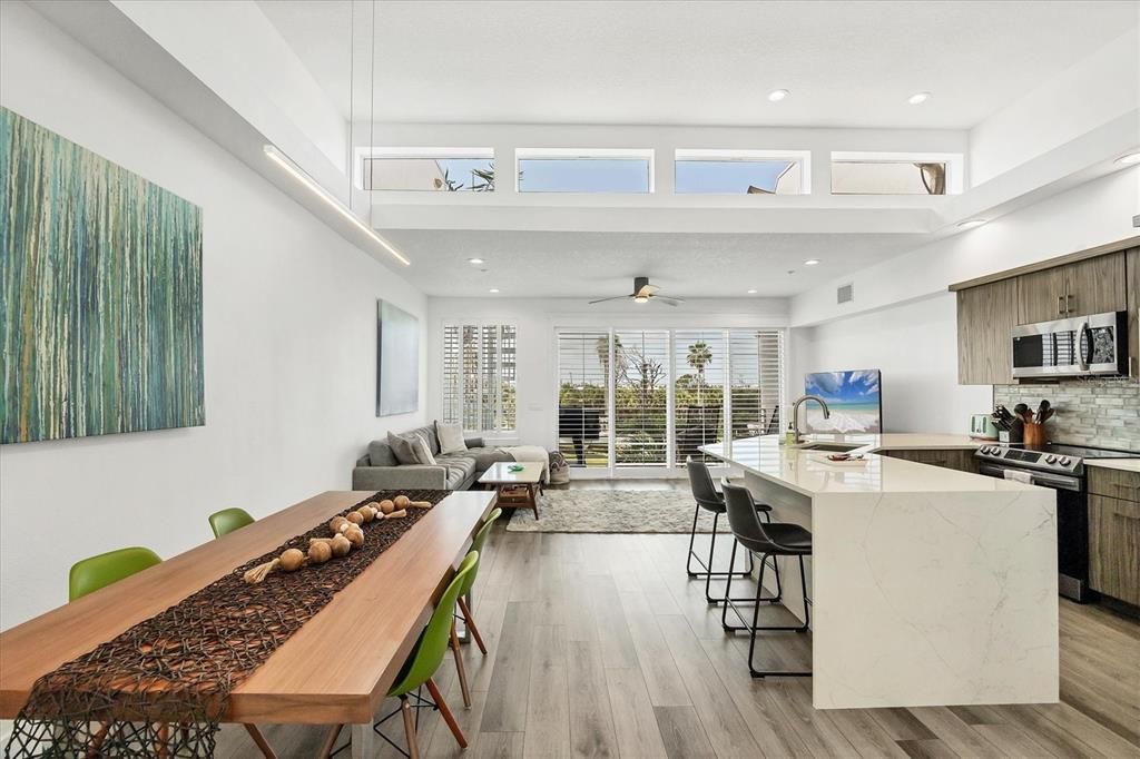 出租: $4,200 (3 贝兹, 3 浴室, 1735 平方英尺)