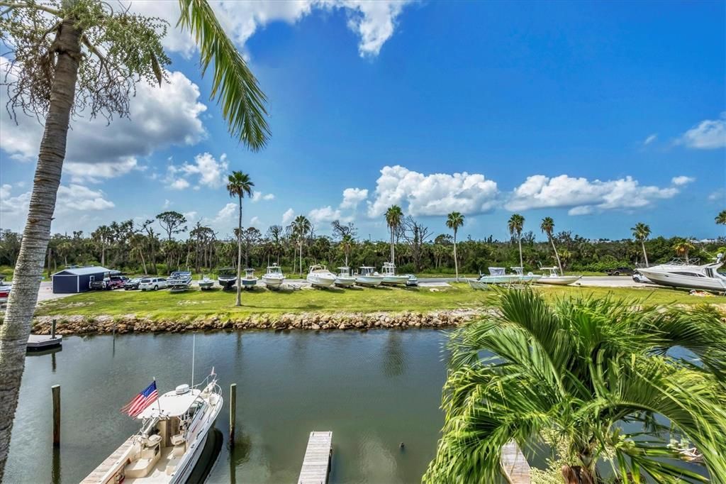 出租: $4,200 (3 贝兹, 3 浴室, 1735 平方英尺)