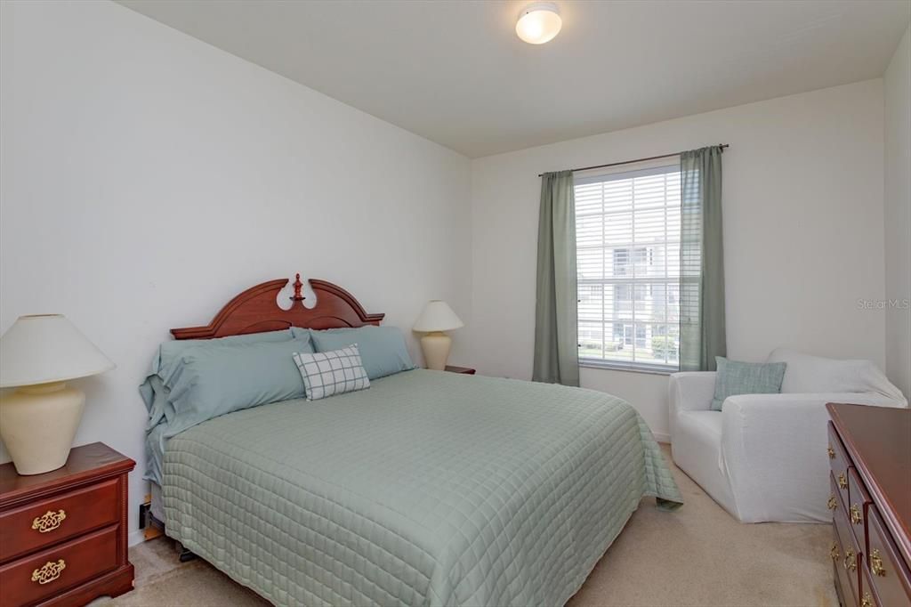 Activo con contrato: $209,900 (3 camas, 2 baños, 1268 Pies cuadrados)