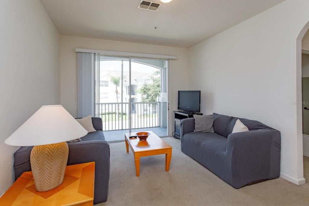 Activo con contrato: $209,900 (3 camas, 2 baños, 1268 Pies cuadrados)