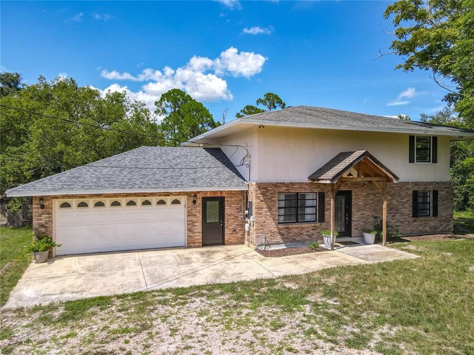 En Venta: $480,000 (4 camas, 2 baños, 1640 Pies cuadrados)