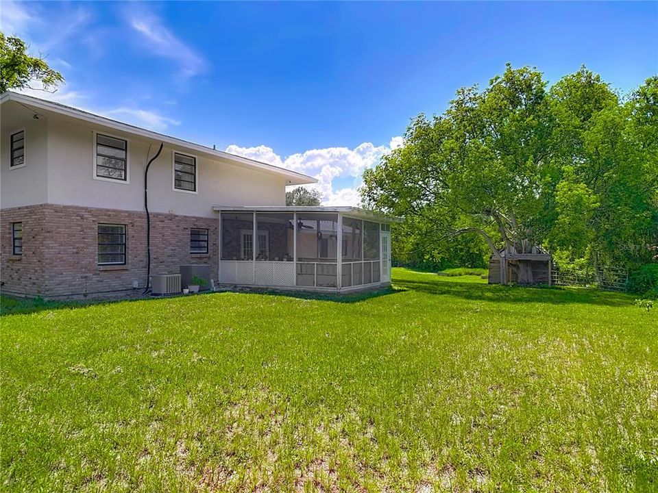 En Venta: $480,000 (4 camas, 2 baños, 1640 Pies cuadrados)