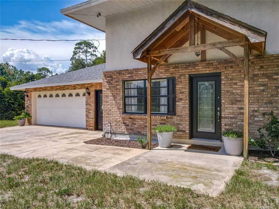 En Venta: $480,000 (4 camas, 2 baños, 1640 Pies cuadrados)