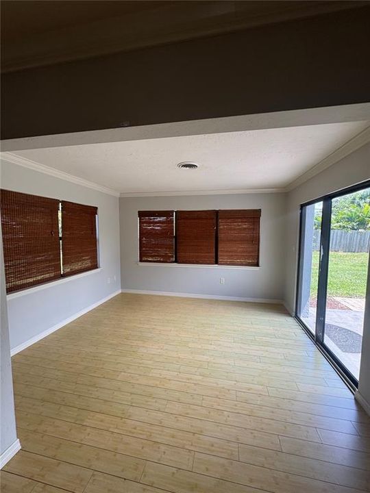 На продажу: $439,000 (3 спален, 2 ванн, 1364 Квадратных фут)