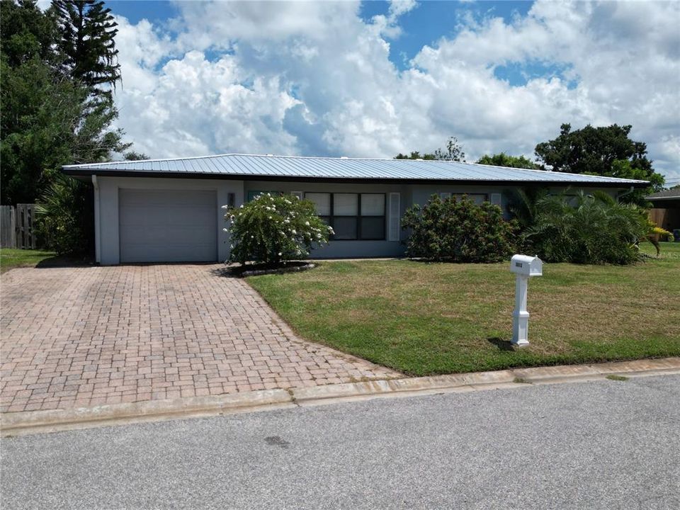 На продажу: $439,000 (3 спален, 2 ванн, 1364 Квадратных фут)