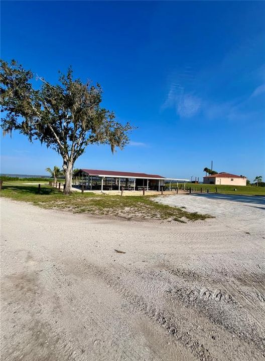 На продажу: $34,000 (0.66 acres)