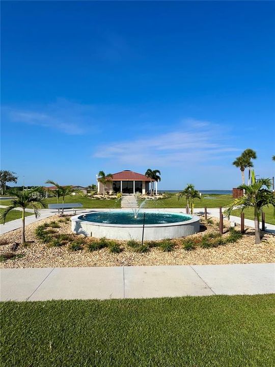 На продажу: $34,000 (0.66 acres)