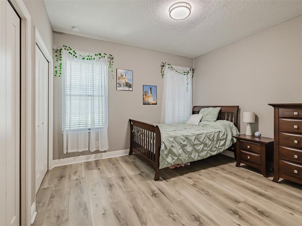 Active With Contract: $1,025,000 (5 beds, 4 baths, 4218 Square Feet)