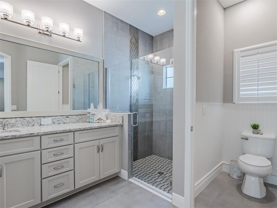 Active With Contract: $1,025,000 (5 beds, 4 baths, 4218 Square Feet)