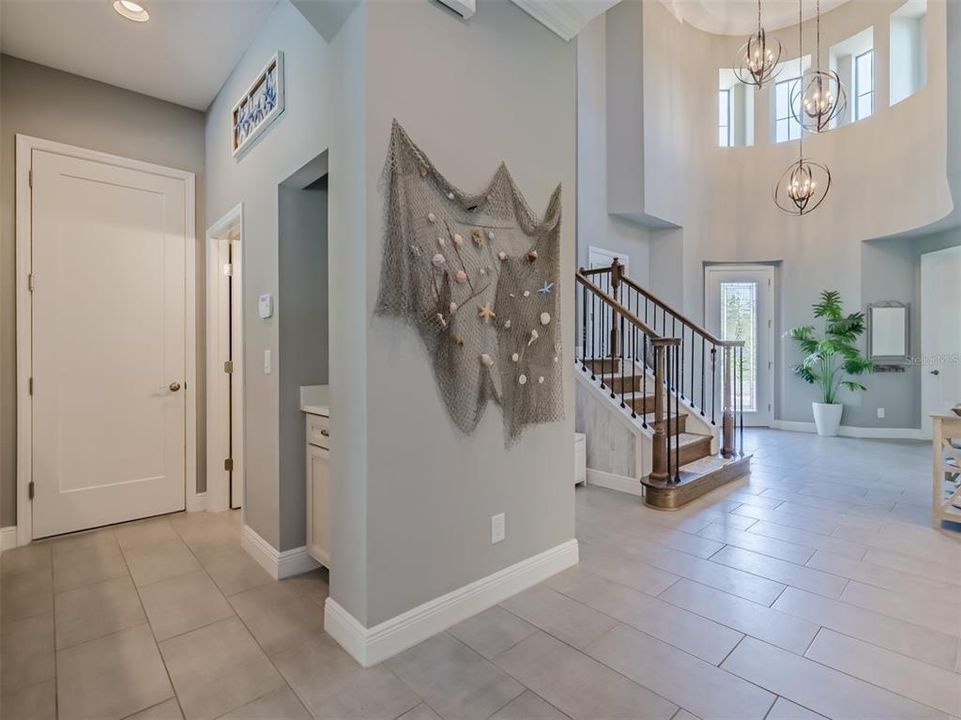 Active With Contract: $1,025,000 (5 beds, 4 baths, 4218 Square Feet)