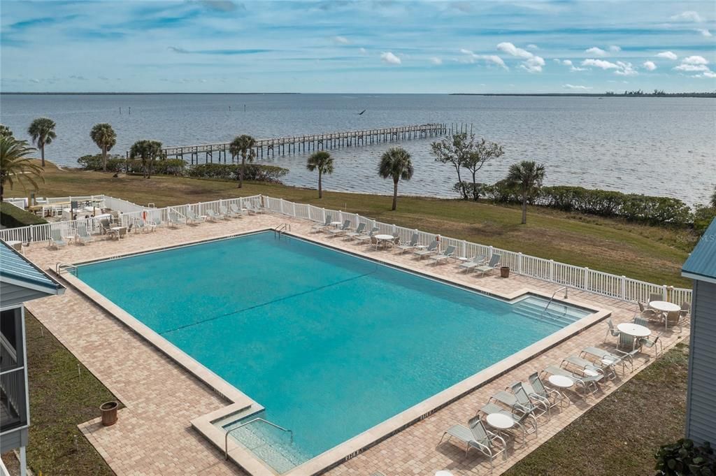 Active With Contract: $132,000 (1 beds, 1 baths, 616 Square Feet)