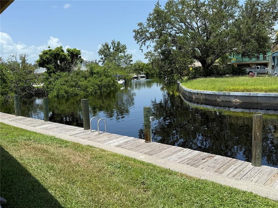 Active With Contract: $132,000 (1 beds, 1 baths, 616 Square Feet)