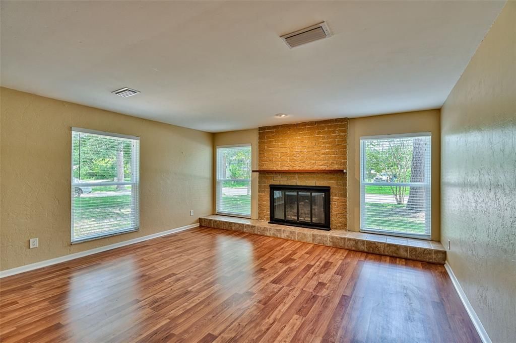 На продажу: $475,000 (4 спален, 2 ванн, 2474 Квадратных фут)