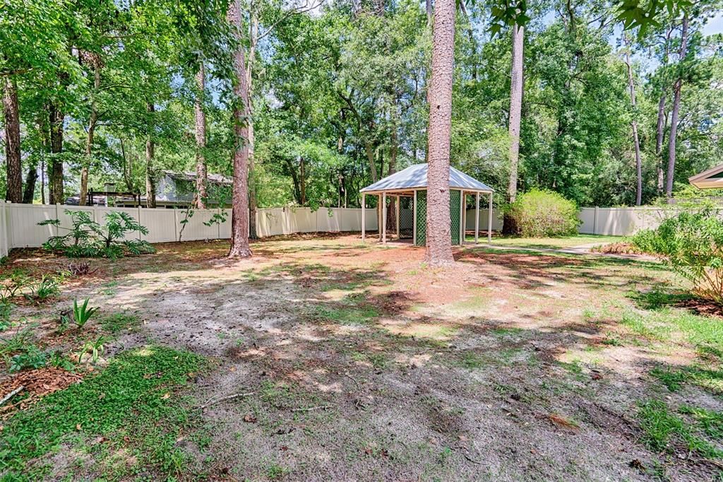 На продажу: $475,000 (4 спален, 2 ванн, 2474 Квадратных фут)