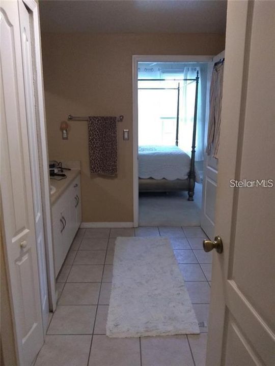 合同活跃: $1,395 (1 贝兹, 1 浴室, 949 平方英尺)