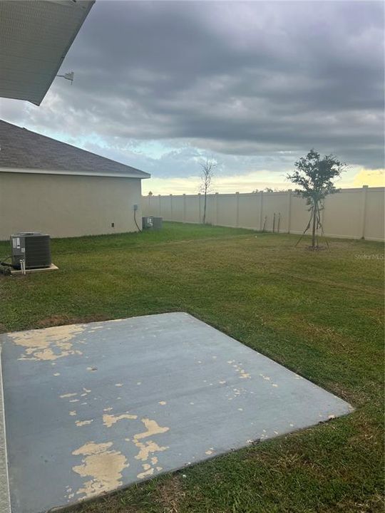 For Rent: $2,500 (4 beds, 2 baths, 2373 Square Feet)