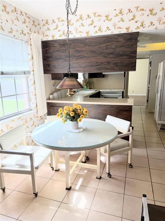 Active With Contract: $425,000 (4 beds, 2 baths, 2360 Square Feet)