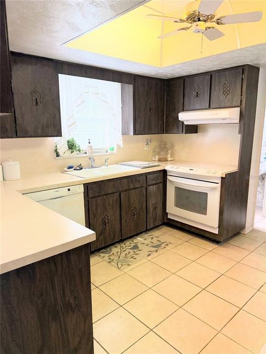 Active With Contract: $425,000 (4 beds, 2 baths, 2360 Square Feet)