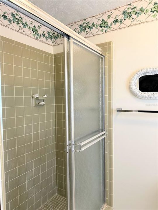 Active With Contract: $425,000 (4 beds, 2 baths, 2360 Square Feet)