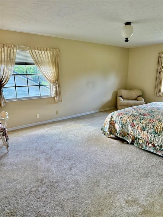 Active With Contract: $425,000 (4 beds, 2 baths, 2360 Square Feet)