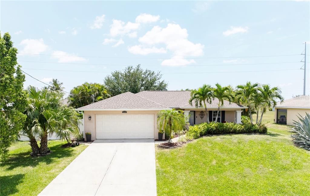 For Sale: $432,400 (3 beds, 2 baths, 1418 Square Feet)