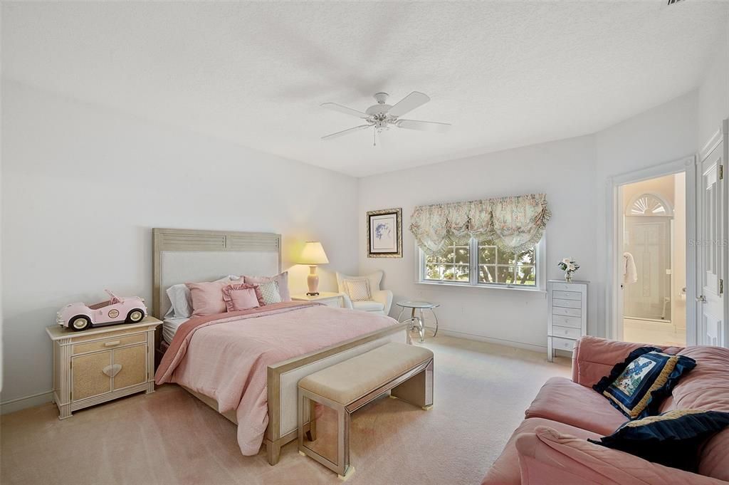 En Venta: $2,350,000 (4 camas, 6 baños, 8025 Pies cuadrados)