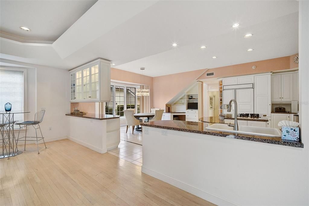 En Venta: $2,350,000 (4 camas, 6 baños, 8025 Pies cuadrados)