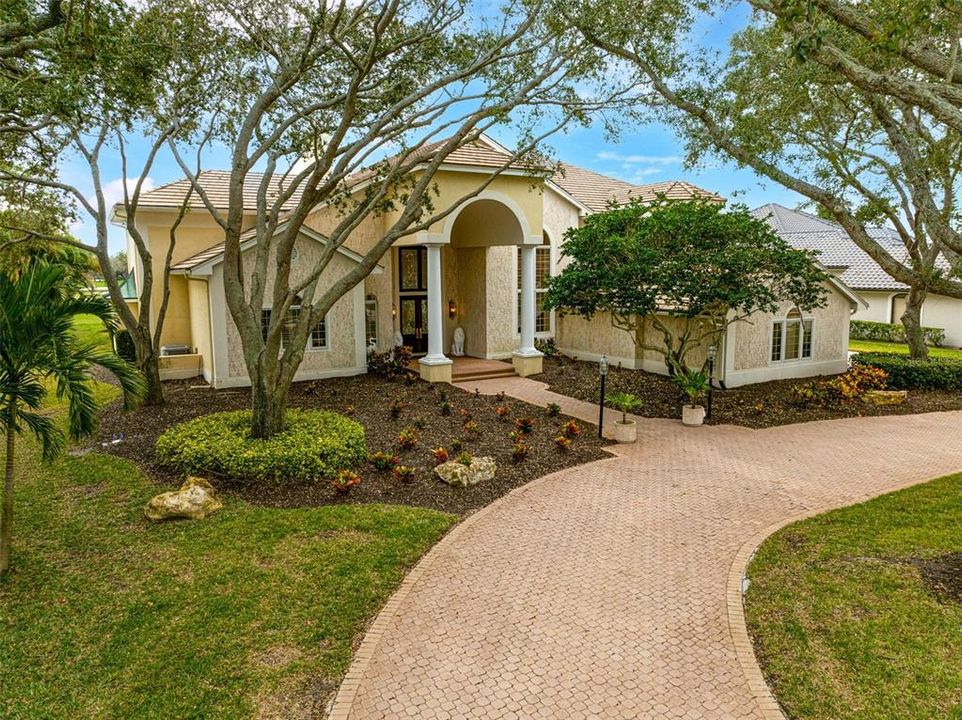 En Venta: $2,350,000 (4 camas, 6 baños, 8025 Pies cuadrados)