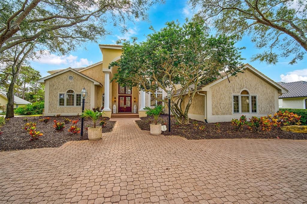 En Venta: $2,350,000 (4 camas, 6 baños, 8025 Pies cuadrados)