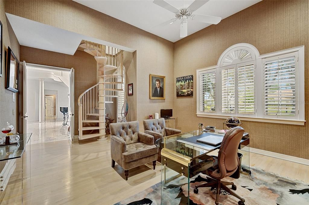 En Venta: $2,350,000 (4 camas, 6 baños, 8025 Pies cuadrados)