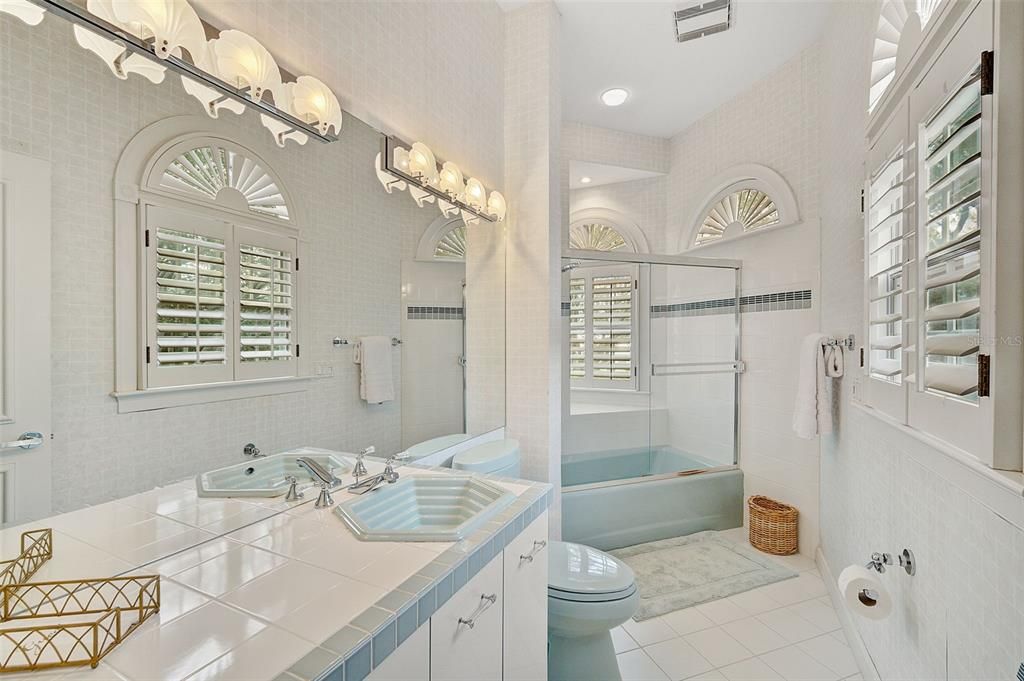 En Venta: $2,350,000 (4 camas, 6 baños, 8025 Pies cuadrados)