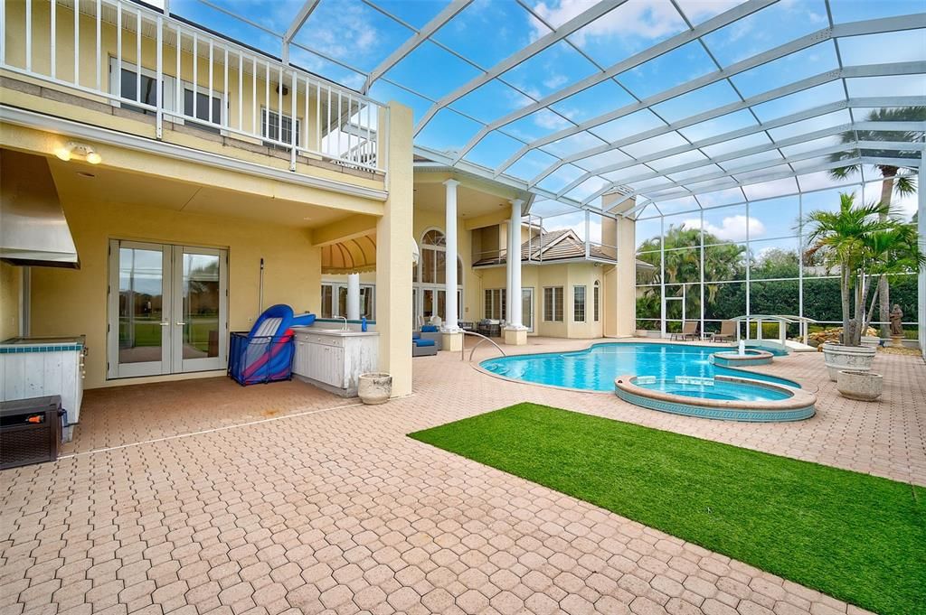 En Venta: $2,350,000 (4 camas, 6 baños, 8025 Pies cuadrados)