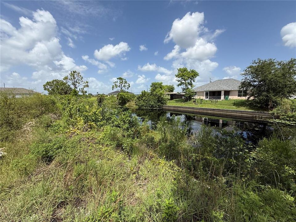 Activo con contrato: $200,000 (4 camas, 3 baños, 1683 Pies cuadrados)