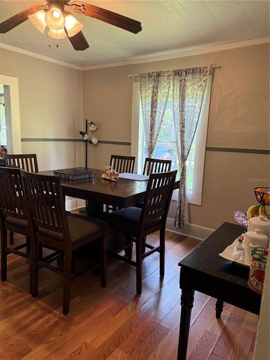 Activo con contrato: $197,000 (3 camas, 2 baños, 1385 Pies cuadrados)