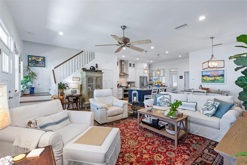 For Sale: $1,050,000 (3 beds, 2 baths, 2039 Square Feet)