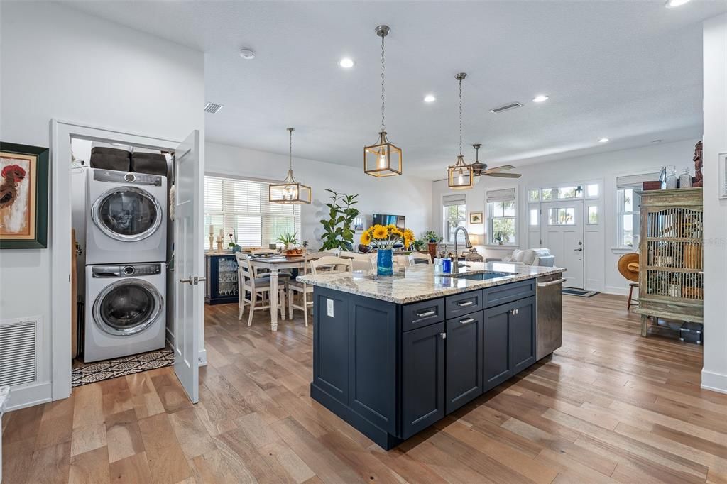 For Sale: $1,050,000 (3 beds, 2 baths, 2039 Square Feet)