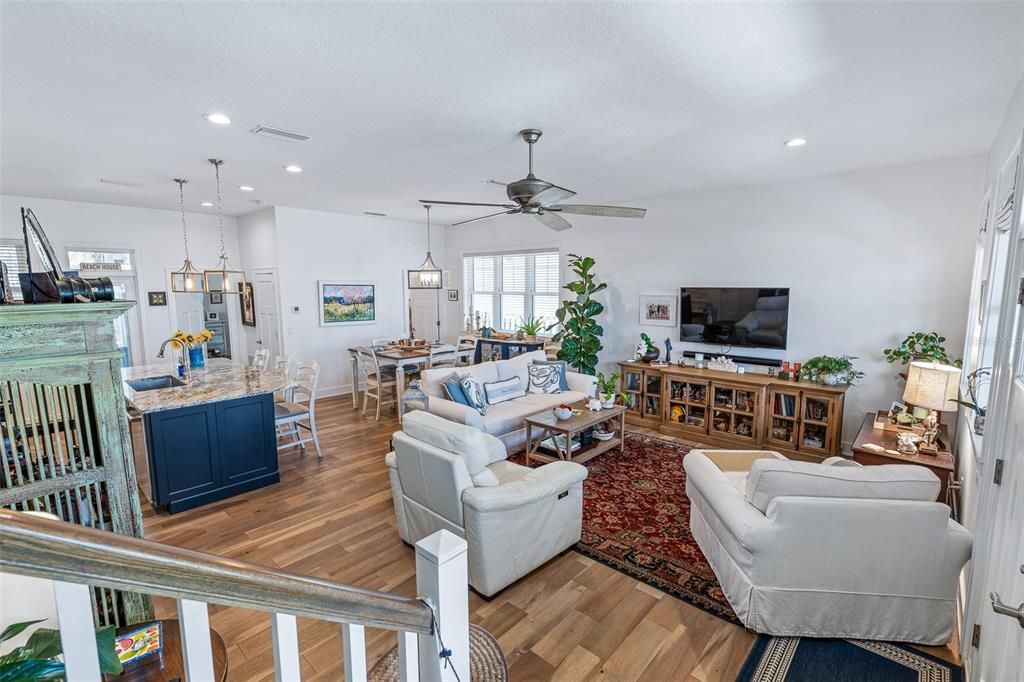 For Sale: $1,050,000 (3 beds, 2 baths, 2039 Square Feet)